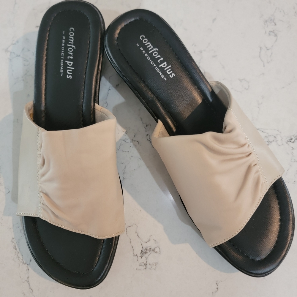 Comfort Plus by Predictions cream wedge slip on size 8.5 Wide